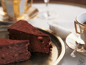 تورت شکلات و فندق (کیک بدون آرد)