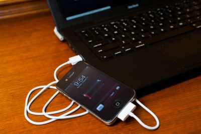 چگونه تلفن همراهمان را 10 برابر سریعتر شارژ کنیم؟ 