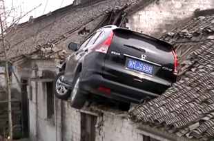 از خودگذشتگی خطرناک راننده چینی سوژه رسانه ها شد + فیلم