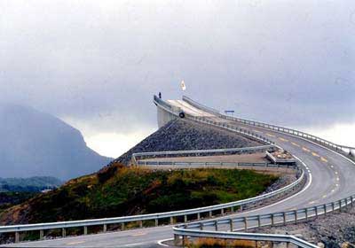 پلی که نروژی‌ها را به آخر دنیا می‌برد 